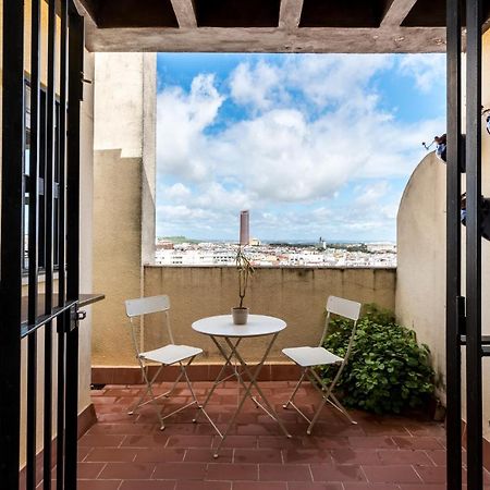 Holi-Rent Apartamento Resitur Севилья Экстерьер фото