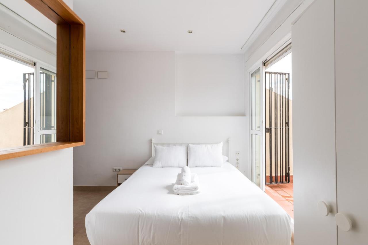 Holi-Rent Apartamento Resitur Севилья Экстерьер фото