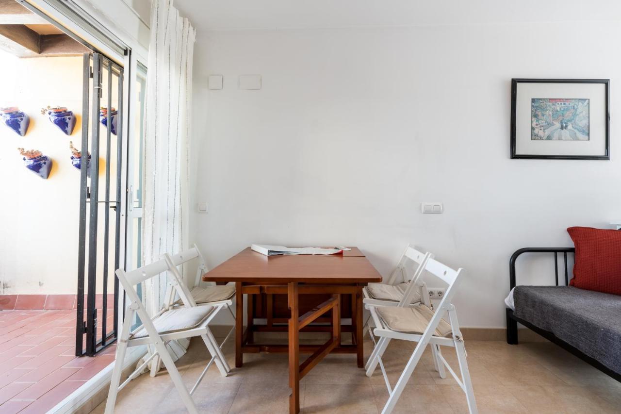 Holi-Rent Apartamento Resitur Севилья Экстерьер фото