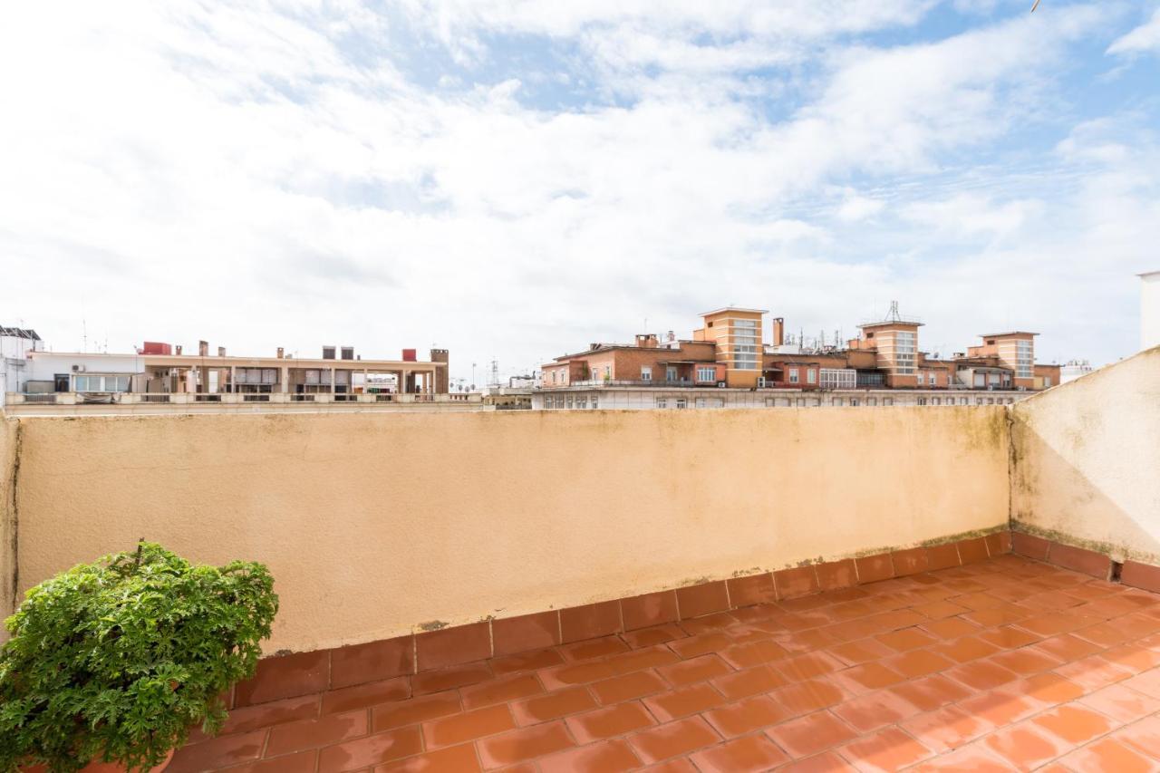 Holi-Rent Apartamento Resitur Севилья Экстерьер фото