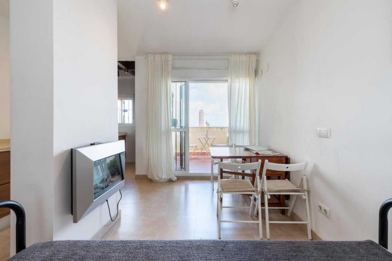 Holi-Rent Apartamento Resitur Севилья Экстерьер фото