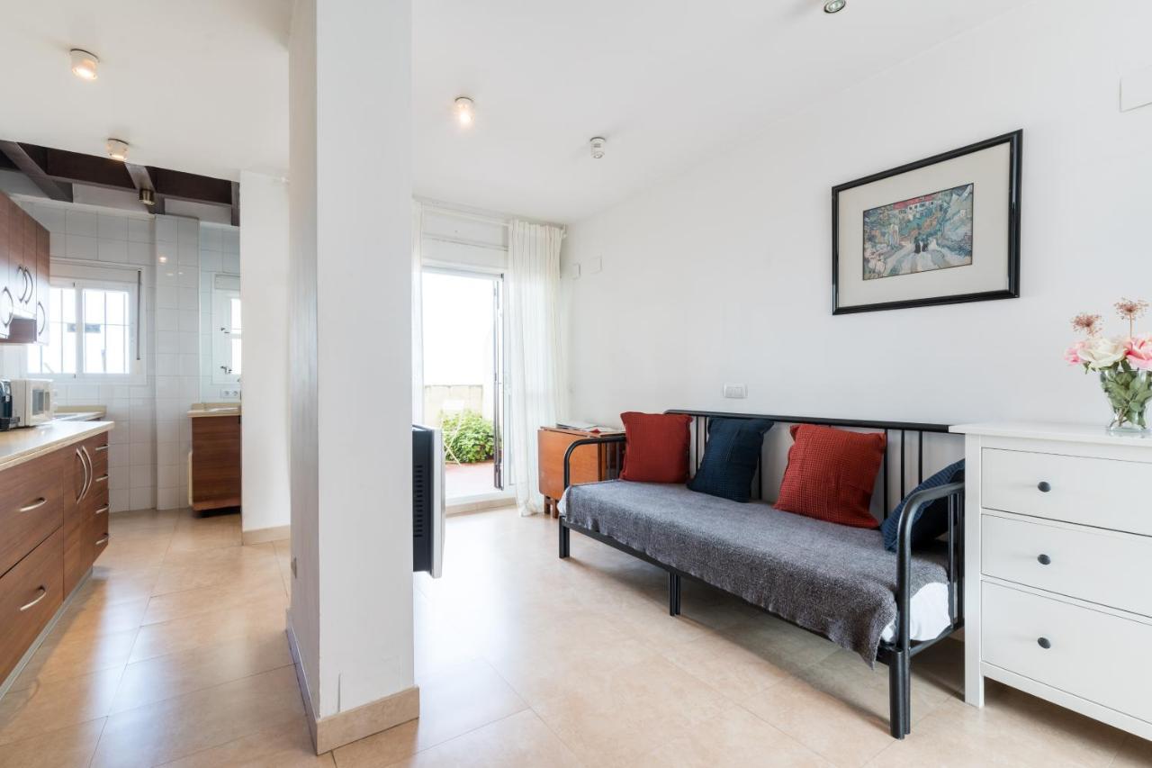 Holi-Rent Apartamento Resitur Севилья Экстерьер фото