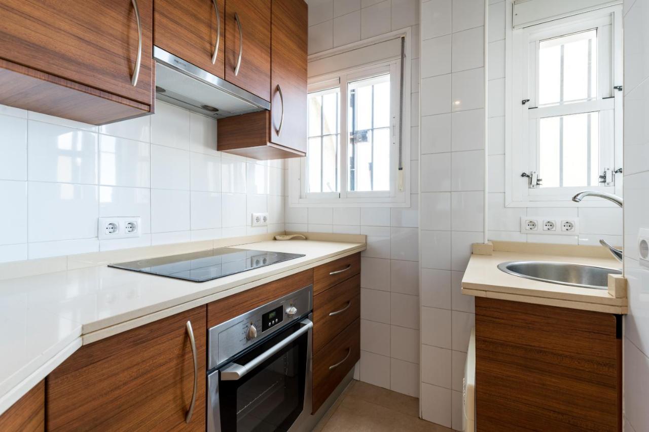 Holi-Rent Apartamento Resitur Севилья Экстерьер фото