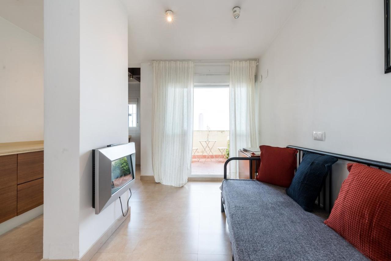 Holi-Rent Apartamento Resitur Севилья Экстерьер фото