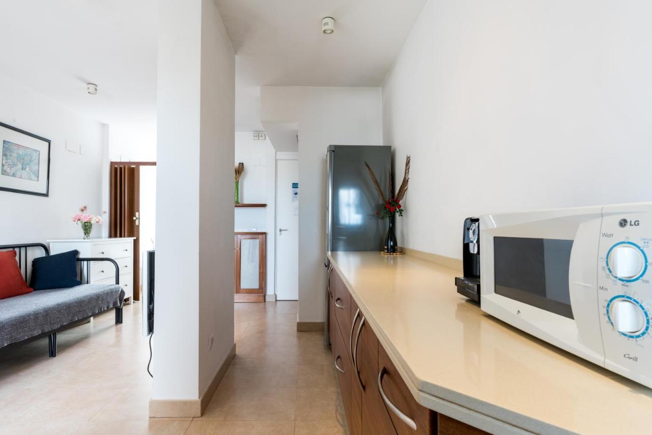 Holi-Rent Apartamento Resitur Севилья Экстерьер фото