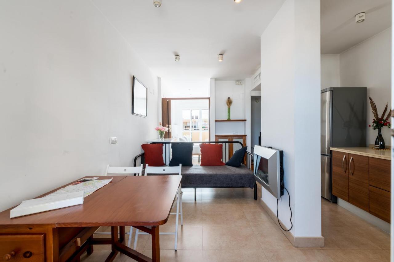 Holi-Rent Apartamento Resitur Севилья Экстерьер фото